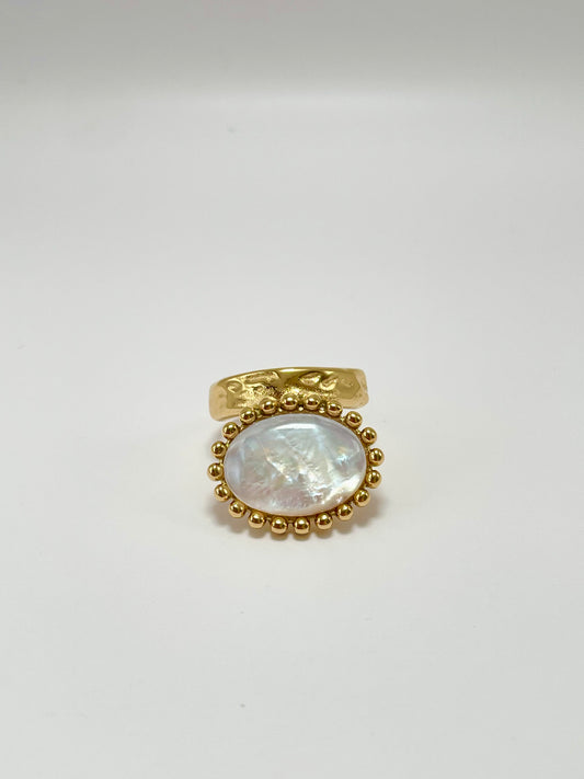 BAGUE  SIVOTY — Esther